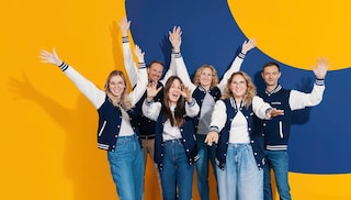 group of 6 ambassadors